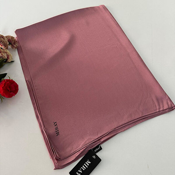 Miray Şal, Eşarp ve Aksesuarı