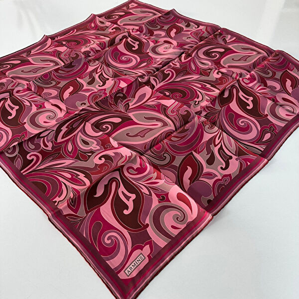 Armine Şal, Eşarp ve Aksesuarı