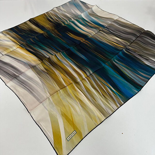 Armine Şal, Eşarp ve Aksesuarı