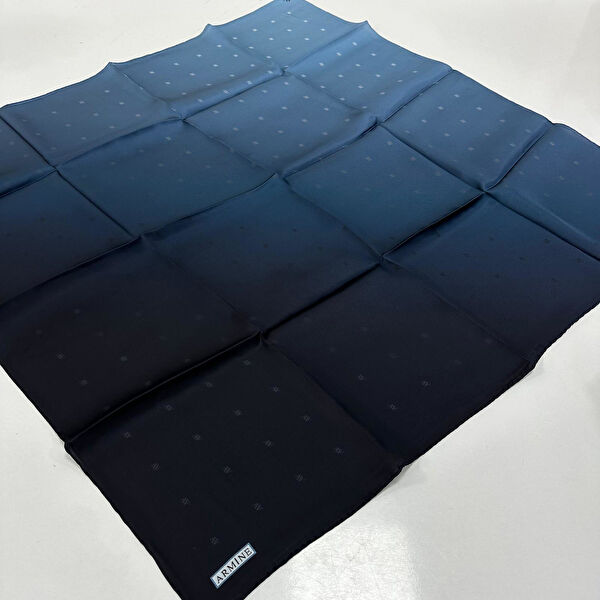 Armine Şal, Eşarp ve Aksesuarı