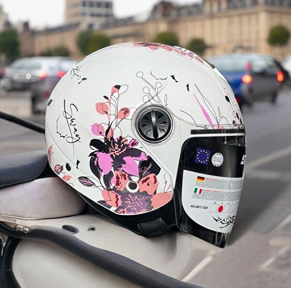 Sway Motosiklet Kaskları ve Yedek Parçaları