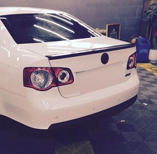 Universal Anatomik Spoiler