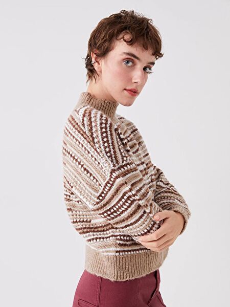 LC Waikiki Kadın Triko, Kazak