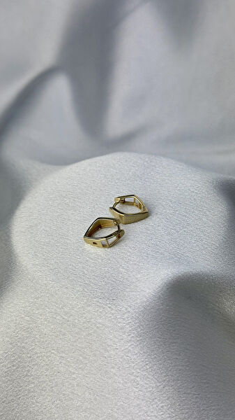 Yamaner Kuyumculuk Küpe