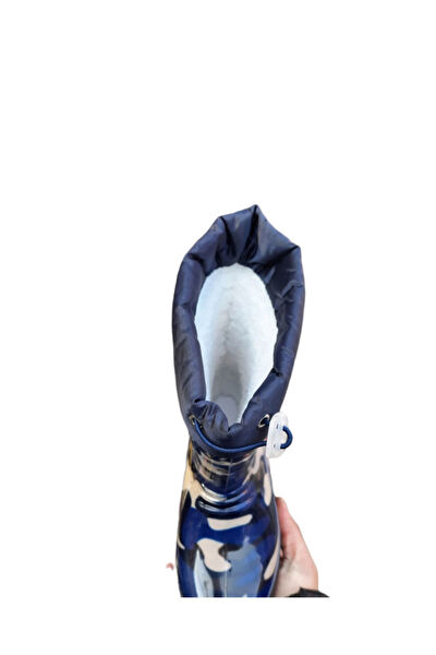 Emek Erkek Çocuk Bot, Çizme