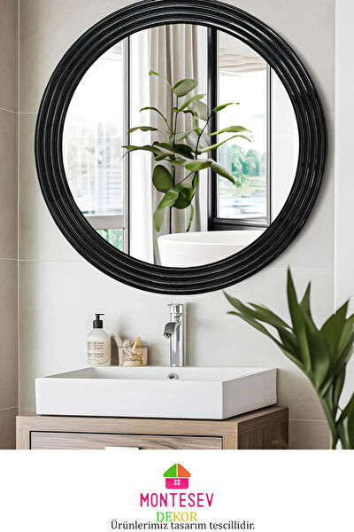 Montesev Duvar Aynası