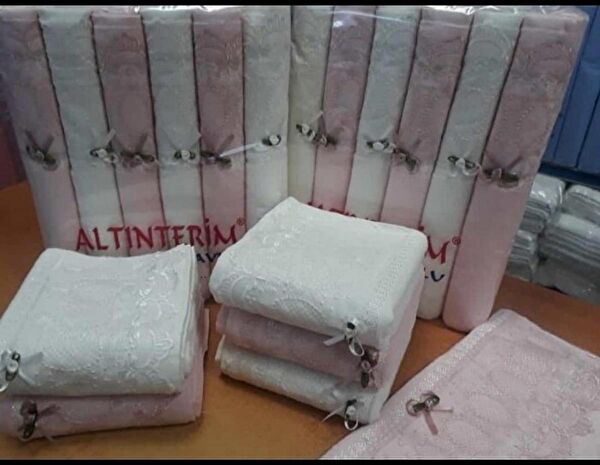 Altın El, Yüz, Saç Havlusu