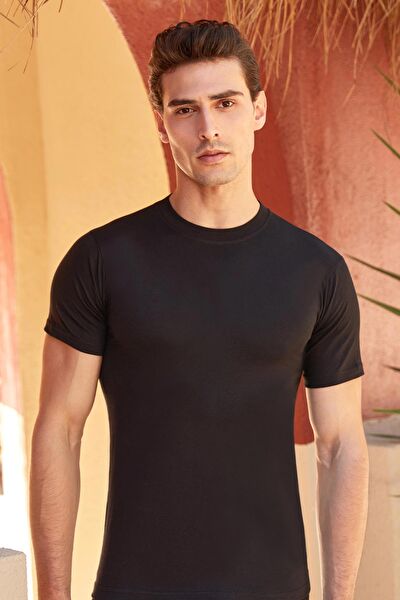 Berrak Erkek Atlet, Fanila