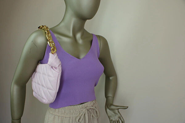 İvita Kadın Atlet, Body