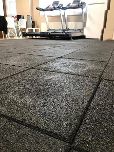 Bademlerhali Spor Salonu Zemini