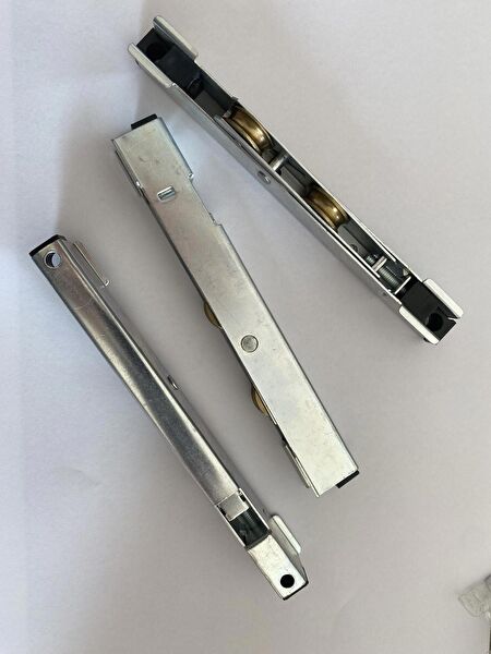 PVC Burada Pencere, Doğrama Menteşesi