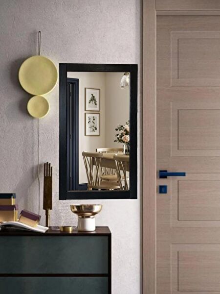 Mirrorss Duvar Aynası