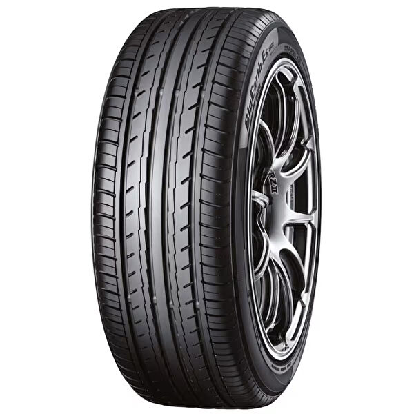 Yokohama Oto Lastikler (215/55R17)