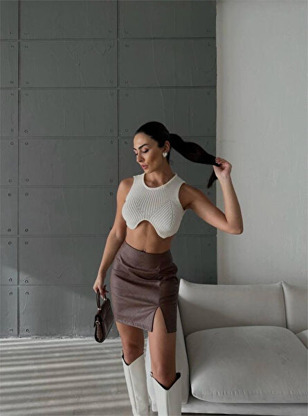 leyla sanat sanata bir bakış açısı Kadın Etek