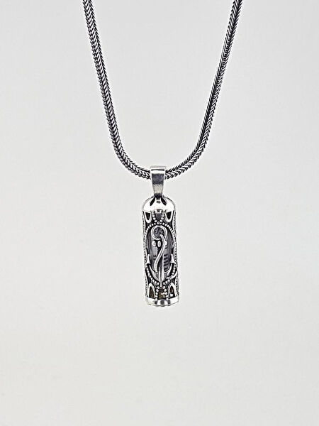 Takıhan Kolye, Zincir, Künye