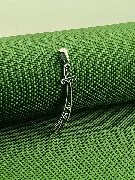 Takıhan Kolye, Zincir, Künye