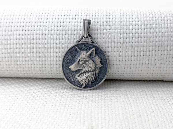 Takıhan Kolye, Zincir, Künye