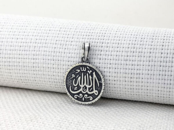 Takıhan Kolye, Zincir, Künye