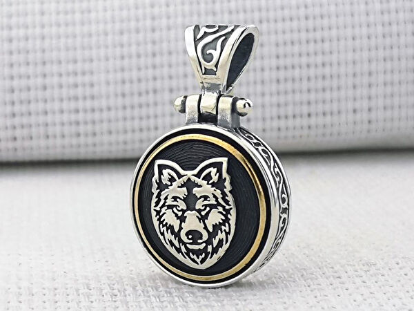 Takıhan Kolye, Zincir, Künye