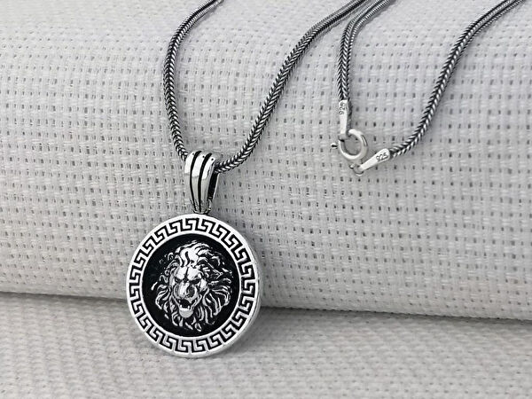 Takıhan Kolye, Zincir, Künye