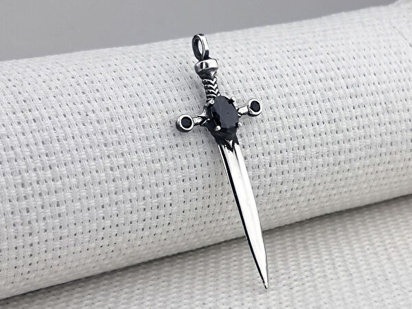 Takıhan Kolye, Zincir, Künye