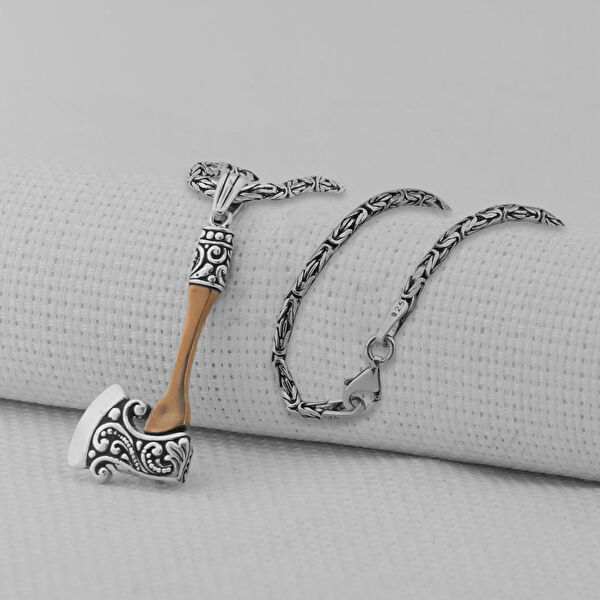 Takıhan Kolye, Zincir, Künye