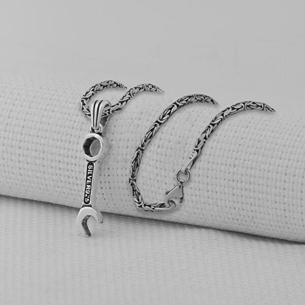 Takıhan Kolye, Zincir, Künye