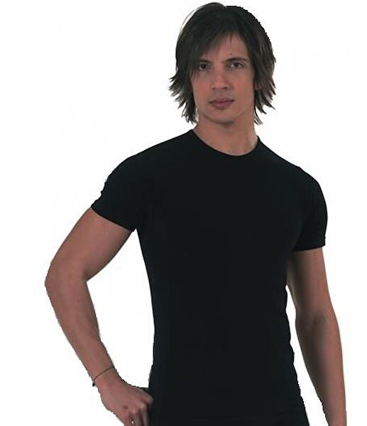 Dono Erkek Atlet, Fanila