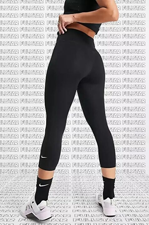 Nike One Performance Capri Leggings Toparlayac K sa Kad n Siyah Tayt Fiyatlar ve Modelleri Pazarama