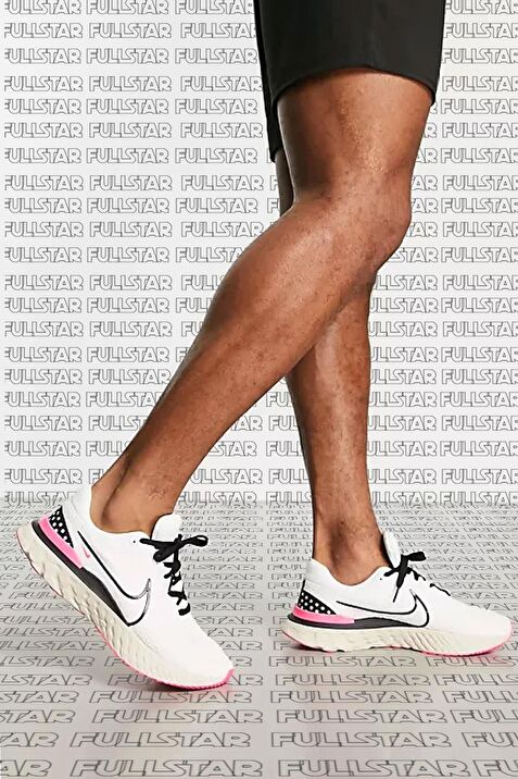 Nike infinity React Run Flyknit 3 Running Shoes White Erkek Ko u Ayakkab s Beyaz Fiyatlar ve Modelleri Pazarama