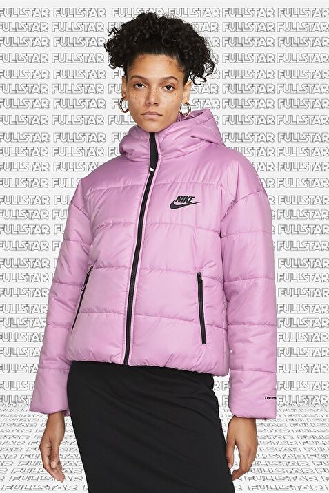 Nike synthetic fill jacket top