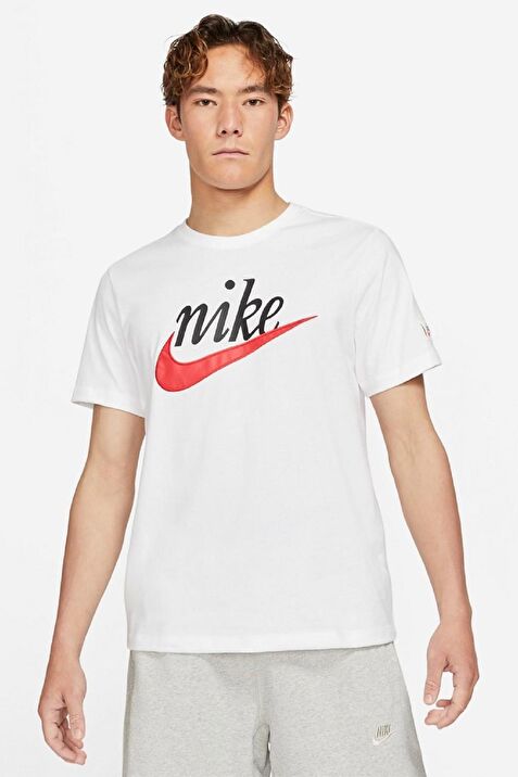 Nike Sportswear Futura Swoosh Logo T Shirt Unisex Bask l Ti ort Beyaz Fiyatlar ve Modelleri Pazarama